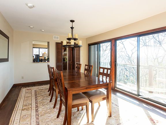 4th image of 1206 S Glenwood Ln