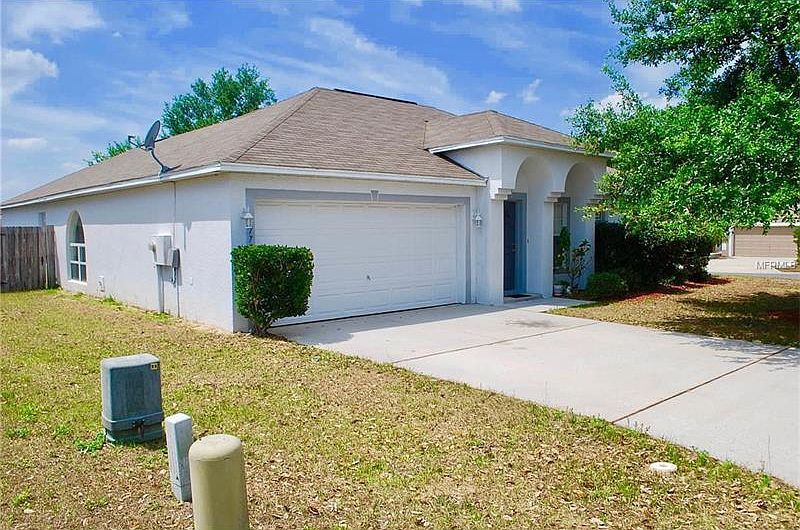1st image of 775 Lobelia Dr