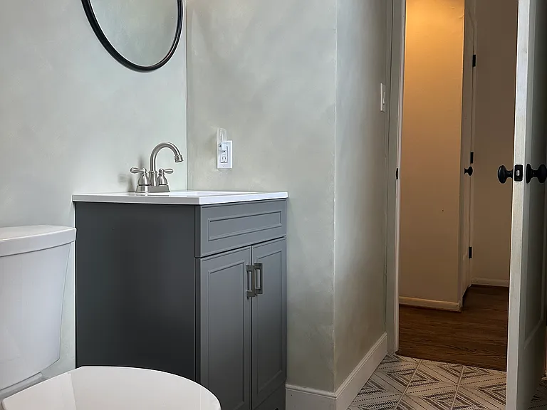 107 W Hill St — Photo 9