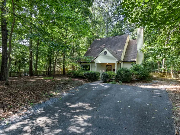 32 Estes Ct, Barboursville, VA 22923