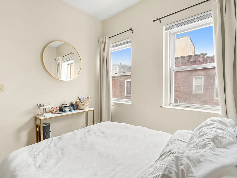 4 Baldwin Pl #4 — Photo 3
