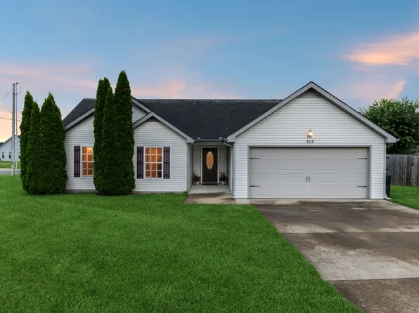 103 Setter Dr, Oak Grove, KY 42262