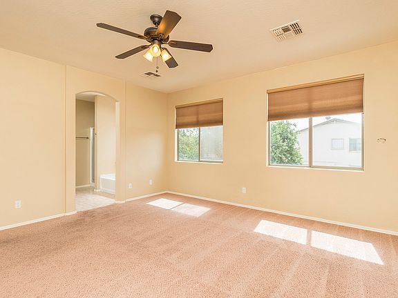 4th image of 1115 E Nickleback St