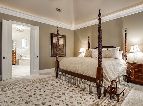 4th image of 638 Castle Rock Dr