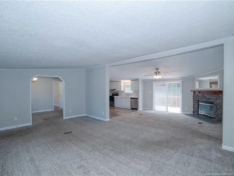 7341 April Dr — Photo 7