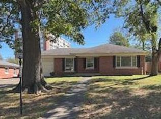 2044 Rebel Rd, Lexington, KY 40503