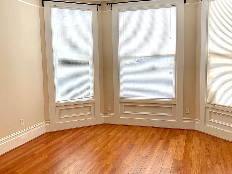 1st image of 359 10th Ave