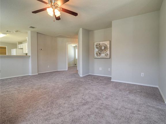 4th image of 1103 Remington Dr