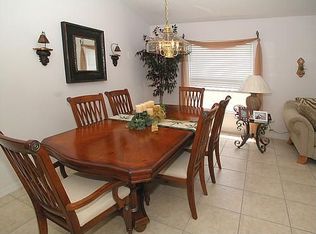 1089 Singleton Cir, Groveland, FL 34736