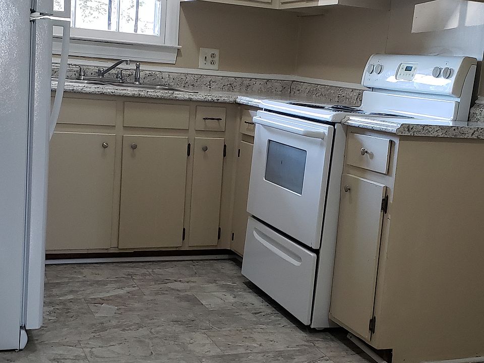 1st image of 101 Toby Cir