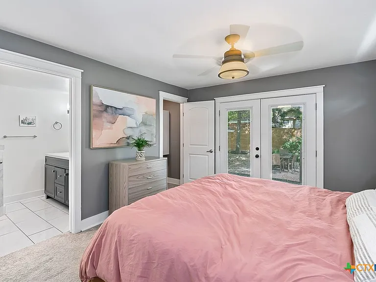 2404 Oak Crest Ave — Photo 19