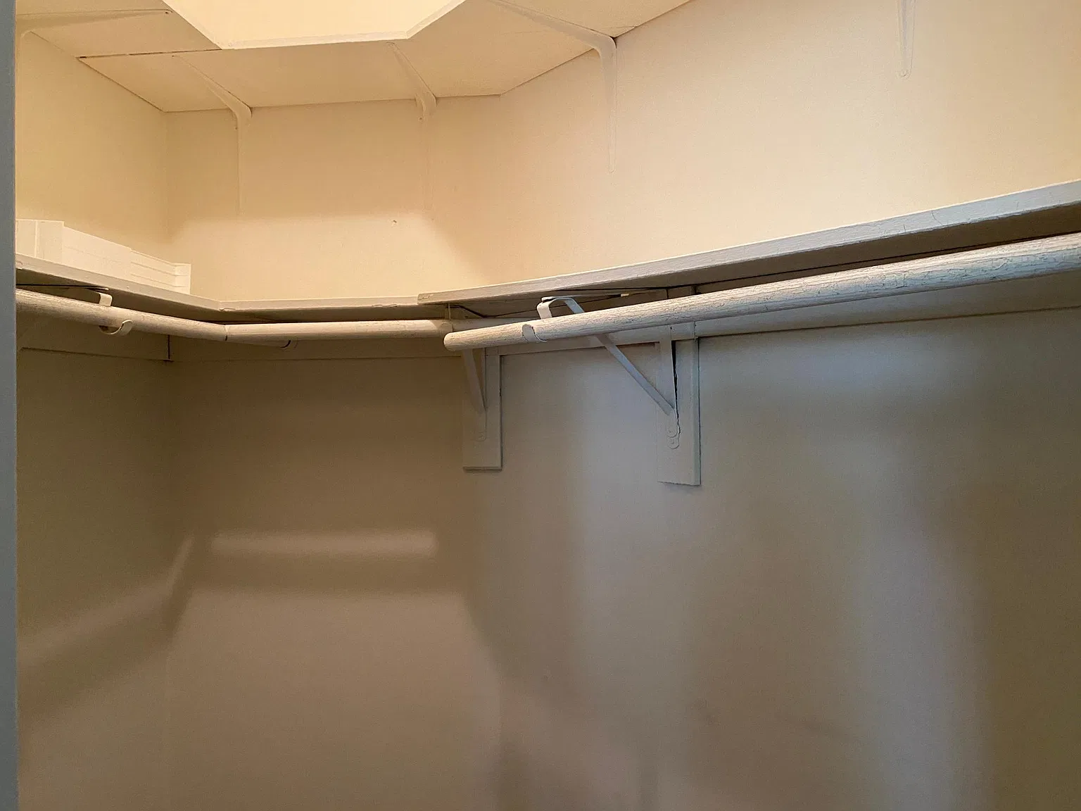 4281 Bayberry Ct — Photo 3