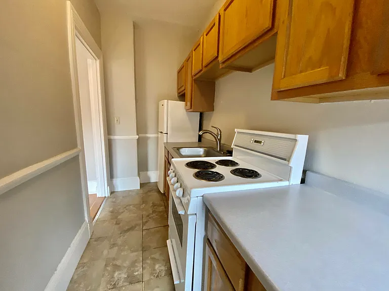 179 Harvard St #2 — Photo 4