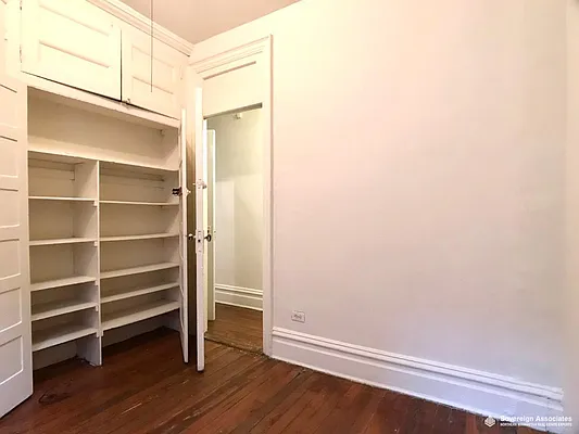 Rented by Sovereign Associates | media 13