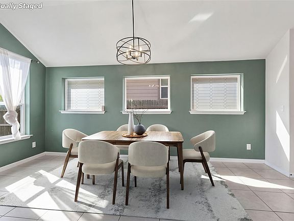 4th image of 463 Bridgestone Way