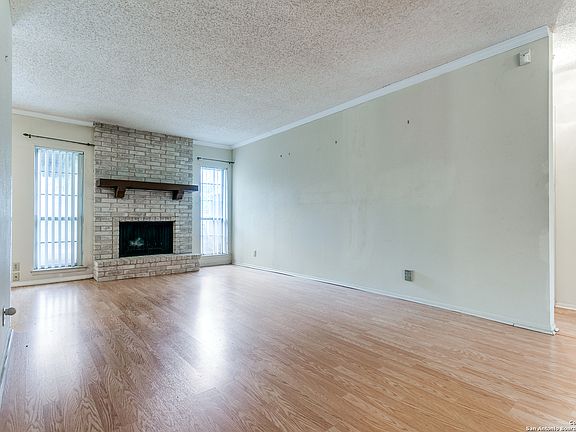 2nd image of 6710 Avila