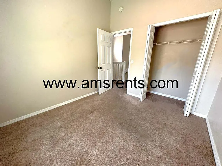 2404 Condado Ct — Photo 28