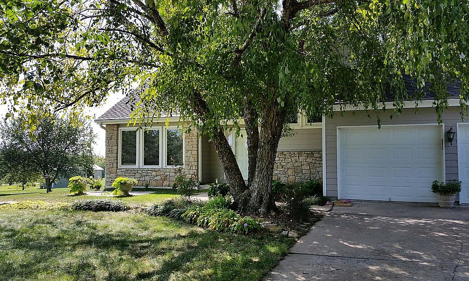 1st image of 10565 W 164th St