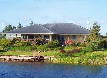 1st image of 632 Ollalie Cir SE
