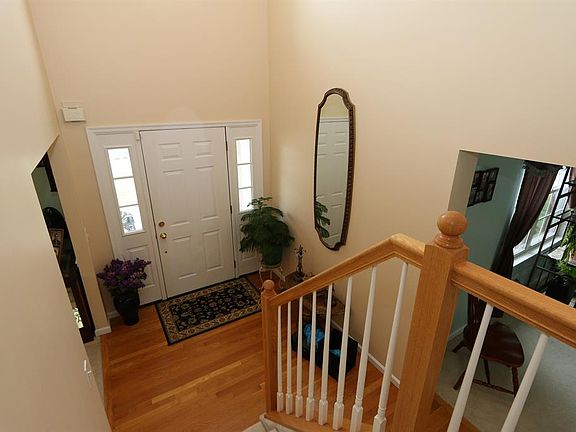 4th image of 7311 Paige Ct