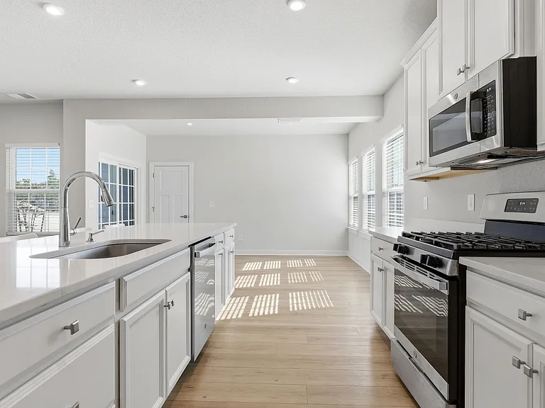 101 Iris Cir — Photo 11