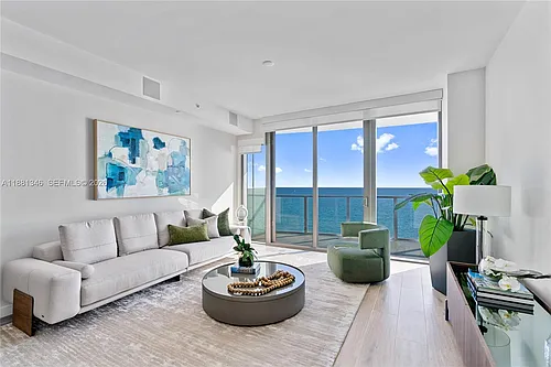 1116 N Ocean Blvd Photo 1