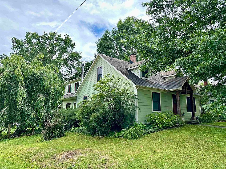 2nd image of 601 Rose Ave