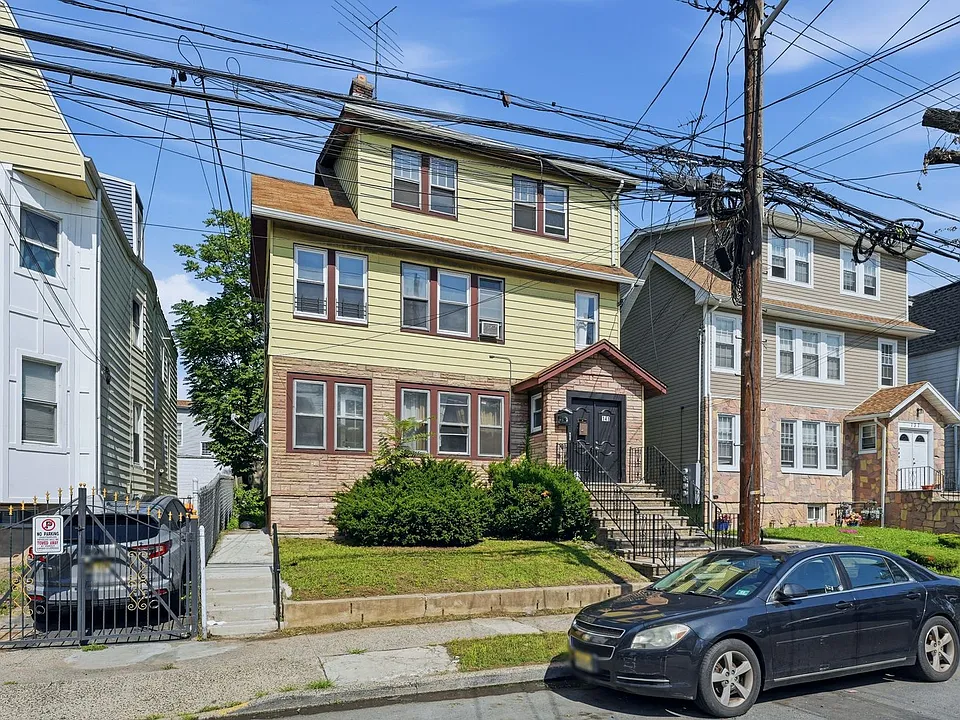 139-141 Isabella Ave #3