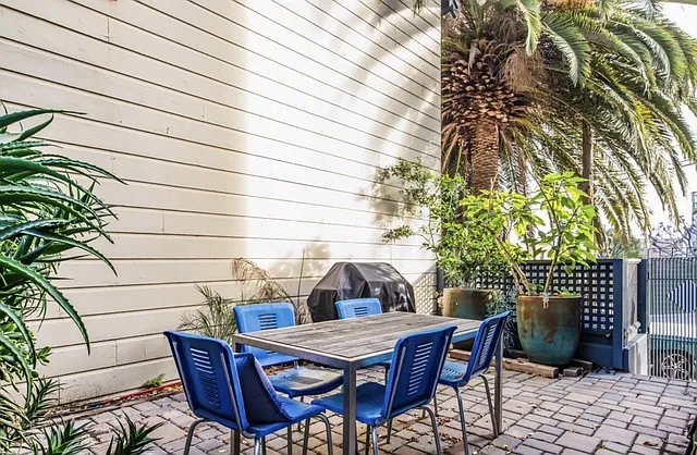 1299 Dolores St — Photo 12