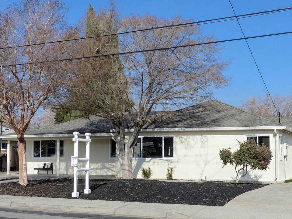 1st image of 3141 Orthello Way