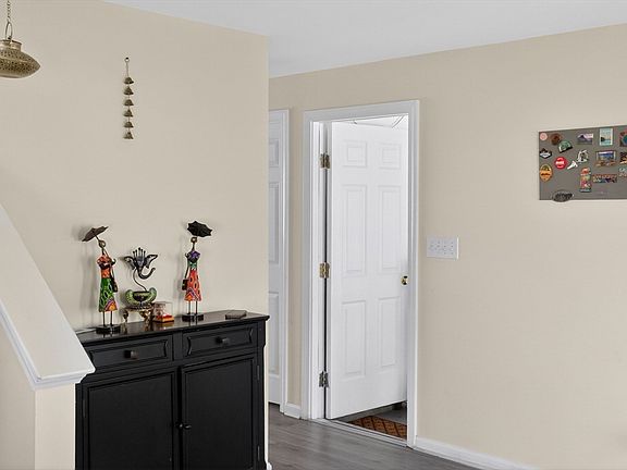 4th image of 18 Frongillo Farm Rd