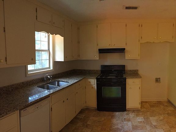2nd image of 1145 River Overlook Dr