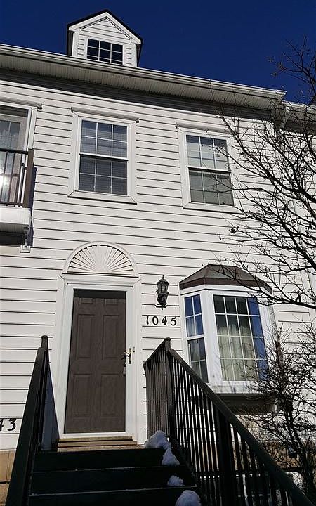1st image of 1045 Maiden Ln