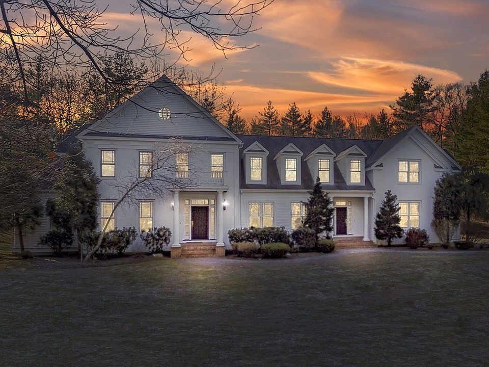 1st image of 26 Woodridge Rd