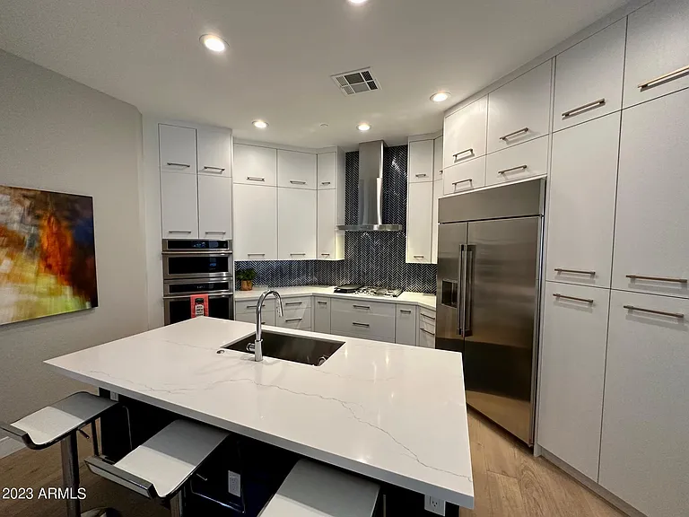 7305 E Del Acero Dr — Photo 9