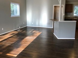 24000 Beverly St, Oak Park, MI 48237