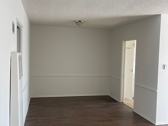3rd image of 128 N Normandie Ave APT 5