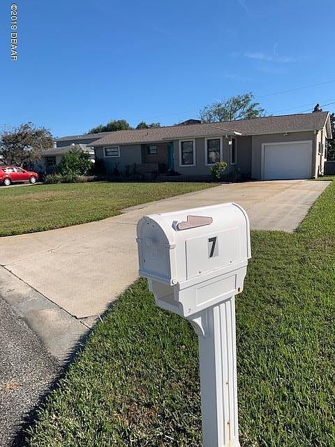 1st image of 7 Granville Cir