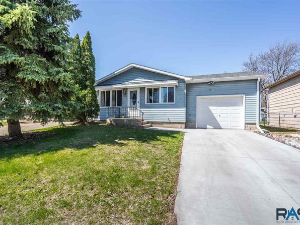 Finished Basement Sioux Falls Real Estate 40 Homes For Sale Zillow