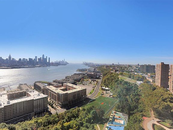3rd image of 6040 Blvd E APT 26C