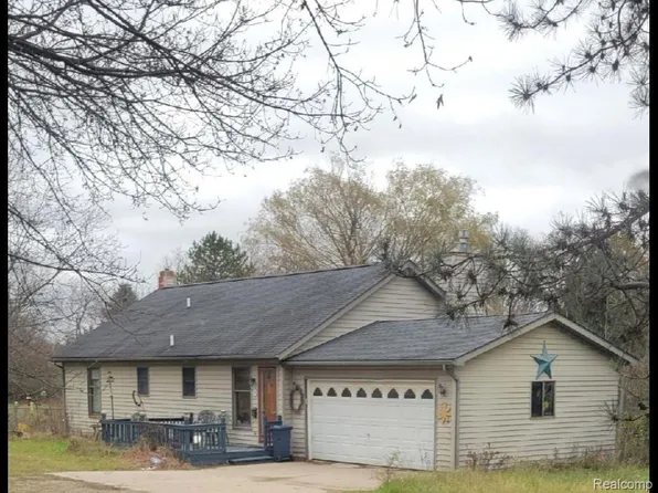 3000 N Lake Pleasant Rd, Attica, MI 48412