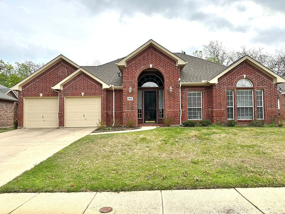 1st image of 2804 Bur Oak Dr