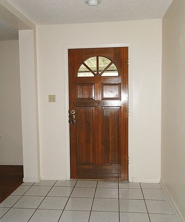 2nd image of 1634 Canyon Parke Dr