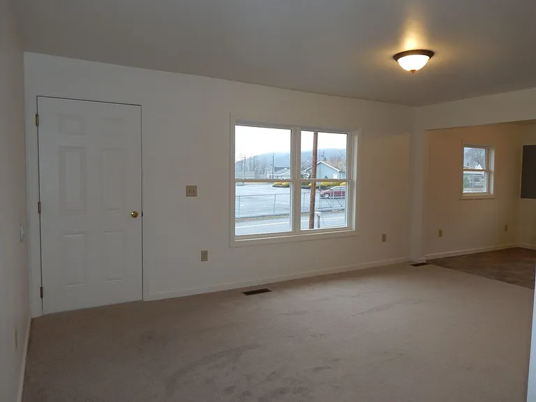 274 Forge Rd — Photo 5