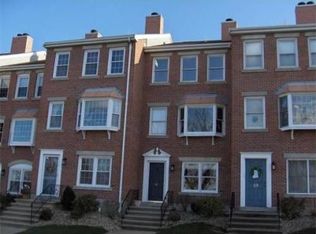 61 Breakwater Dr, Chelsea, MA 02150