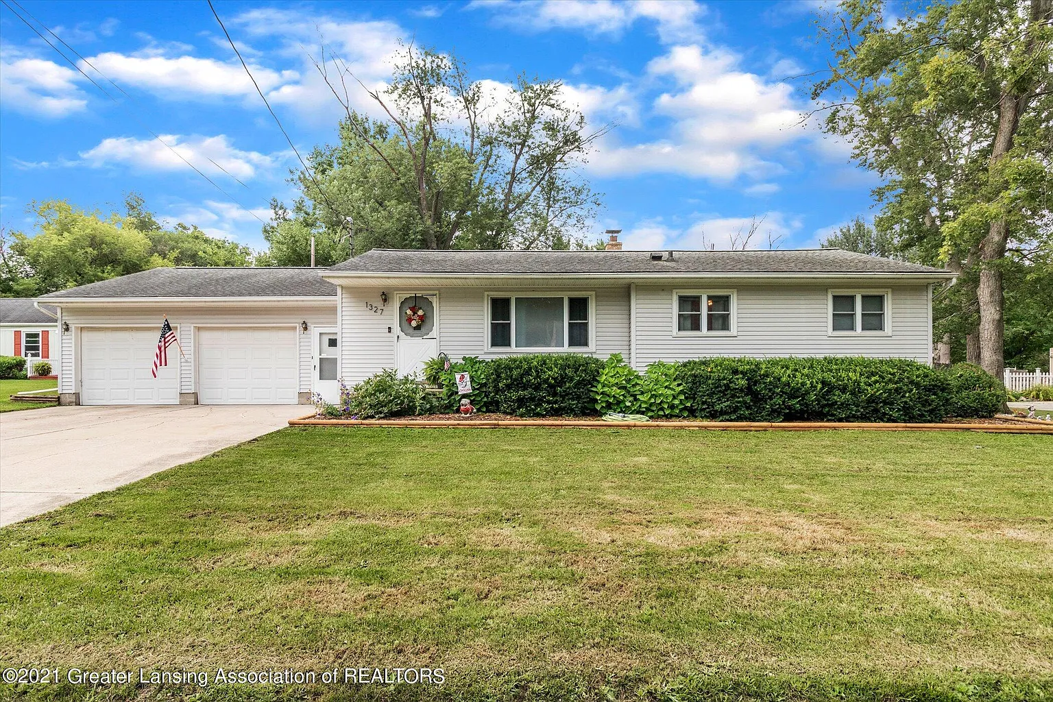 1327 Pierce Rd photo 1