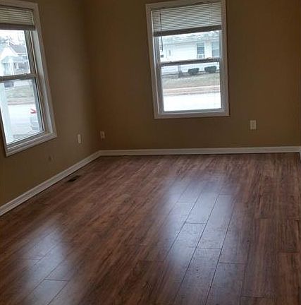5th image of 1221 Clark Ave