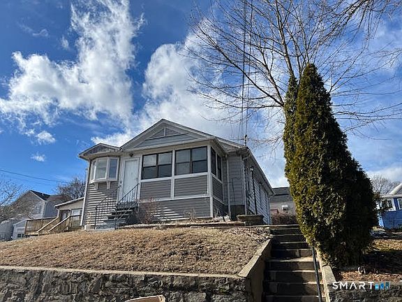 3rd image of 217 Hillcrest Road