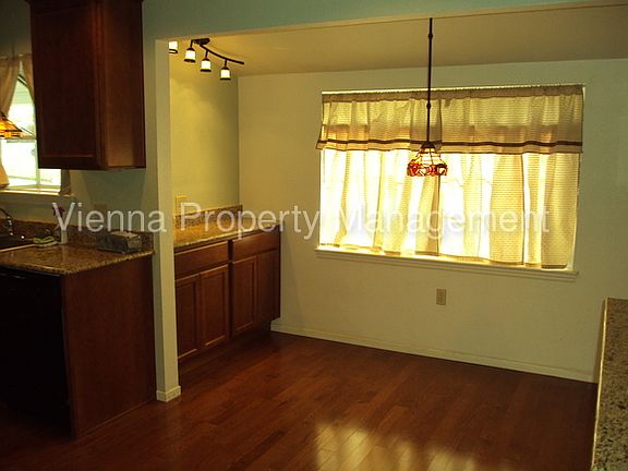 3rd image of 7211 Zelinda Dr