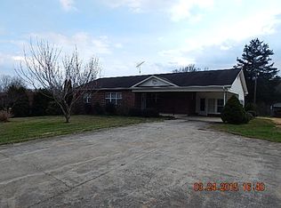 3177 Rocky Rd, Lenoir, NC 28645